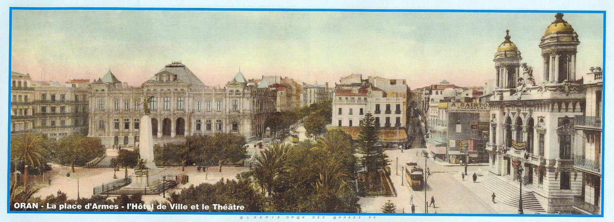 PA a- 04- Vue d ensemble place d Armes.jpg